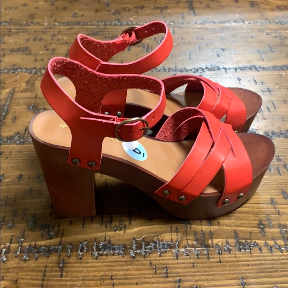 Brand new madden girl wedges